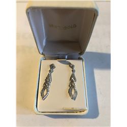 14 k white gold earing diamond cut 1.38 grams