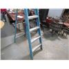 Image 2 : 6 STEP FIBERGLASS LADDER