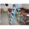 Image 4 : 6 STEP FIBERGLASS LADDER
