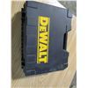 Image 3 : CORDLESS DRILL (DEWALT) *18 VOLT, BATTERY & CHARGER*