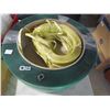 Image 2 : 2 ROLLS OF BANDING (LARGE & SMALL ROLL) *W/ 3 BAGS V-CLIPS & BOX METAL BANDS