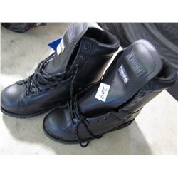 NEW STEEL TOE WORK BOOTS (THINSULATE) *SIZE 9*