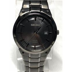 37) SEIKO SOLAR 100M WATCH