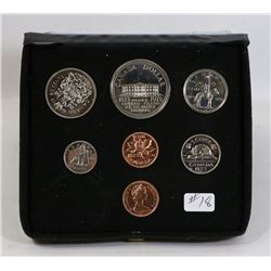 1973 CANADA DOUBLE PENNY CASED COIN SET