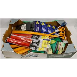 FLAT OF MINI AIR PUMPS, CAR CLIP BOARDS, SHOE