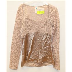 NEW ARIANNE LACE AND SATIN FINISH TOP SIZE SMALL