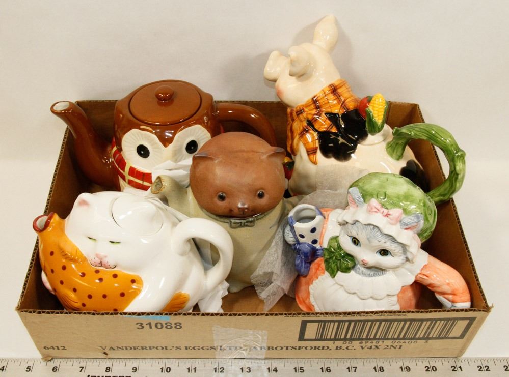 BOX OF ANIMAL TEAPOTS