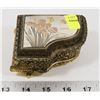 Image 1 : VINTAGE MADE IN JAPAN MINI PIANO MUSICAL STORAGE