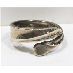 STERLING SILVER RING SIZE 6.5