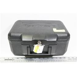 SENTRY SAFE WITH KEYS