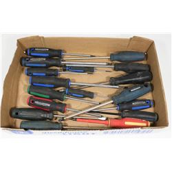 16 PLUS PC MASTERCRAFT SCREWDRIVER LOT