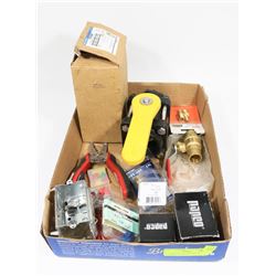 FLAT OF NEW & USED ELECTRICAL / PLUMBING SUPPLIES