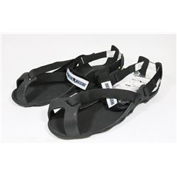 SIZE XL WINTER WALKING SHOES