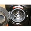 Image 5 : SAMSUNG WASHER DRYER SET 27"X27"X39".