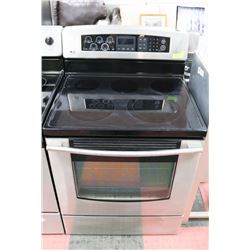 LG STAINLESS STEEL STOVE 30"X25.5"X36".