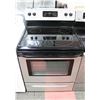 Image 1 : FRIGIDAIRE STAINLESS STEEL STOVE 30"X25.5"X36".