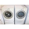 Image 1 : WHIRLPOOL DUET WASHER AND DRYER SET WITH PEDESTAL