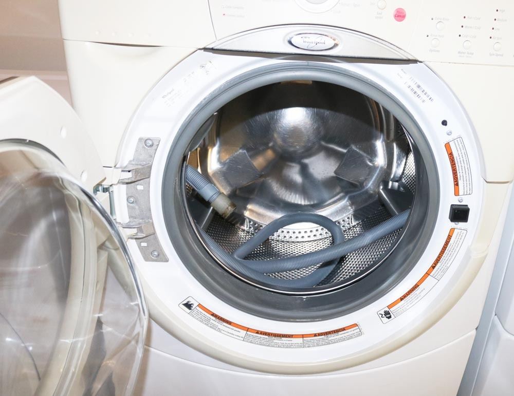 WHIRLPOOL DUET WASHER AND DRYER SET WITH PEDESTAL