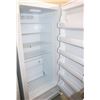 Image 2 : FRIGIDAIRE UPRIGHT FREEZER 34"X30"X73".
