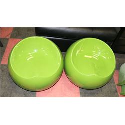 PAIR OF GREEN SHOWHOME STOOLS
