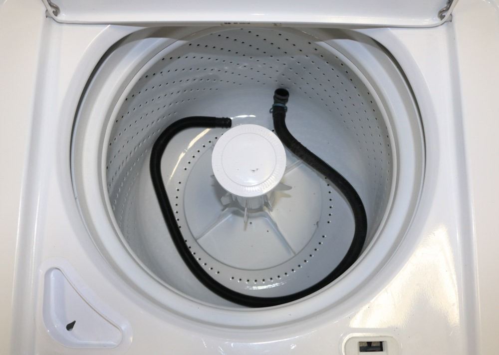 INGLIS TOP LOAD WASHER & DRYER