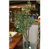 Image 1 : SHOWHOME ARTIFICIAL TABLE PLANT