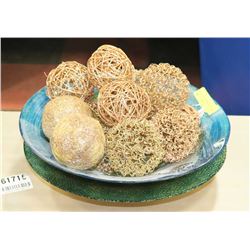 2 SHOWHOME BOWLS AND DECOR.