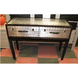 SHOWHOME CHEST STYLE SOFA TABLE AS IS