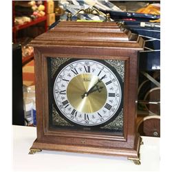 VINTAGE BULOVA MANTLE CLOCK W/ WEST MINSTER CHIME