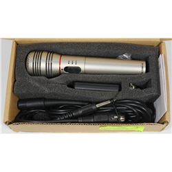 THE SINGING MACHINE 5MM-106 WIRELESS MICROPHONE.