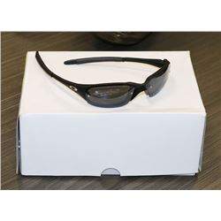 BOX OF OAKLEY STYLED SUNGLASSES WITH BLACK FRAMES