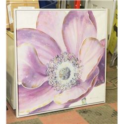 LARGE FRAMED SHOWHOME FLORAL PICTURE