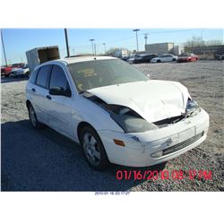 2004 - FORD FOCUS//SALVAGE TITLE