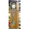 Image 1 : Une horloge comtoise d’époque Louis-Philippe, vers 1840, le cadran émaillé blanc signé: “Maroncle à 
