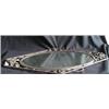 Image 1 : Un miroir Art Deco en forme de losange en fer forgé à décor de roses.