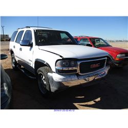 2001 - GMC YUKON// SALVAGE TITLE