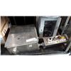 Image 1 : 2 ELECTRICAL BOXES