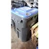 Image 1 : ROLLING WASTE BIN