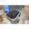 Image 3 : ROLLING WASTE BIN