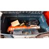 Image 3 : GREEN TOOL BOX WITH CONTENTS