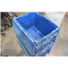Image 3 : 7 STACKING TOTES W/ LIDS