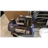 Image 1 : CAMPBELL HAUSFIELD PORTABLE AIR COMPRESSOR