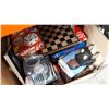 Image 2 : BOX OF BOARD GAMES AND POPCORN MAKER