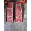 Image 1 : 2 RED METAL CAR RAMPS , AND LOAD BAR