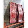 Image 2 : 2 RED METAL CAR RAMPS , AND LOAD BAR