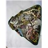 Image 2 : TIN OF JEWELERY