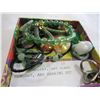 Image 2 : JADE JEWELERY, ART GLASS PENDANT, AND EARRING SET