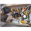 Image 2 : TRAY OF COOLECTIBLE CHINA DOGS AND DUCK FIGURES ETC