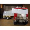 Image 2 : JIM BEAM SEMI TRUCK DECANTER