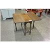 Image 2 : OAK GATELEG TABLE